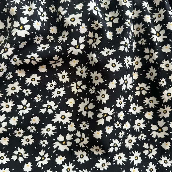 NWOT SHEIN VCAY Women Two Pieces Outfits Black and White Maxi Skirt with Top XS - Picture 4 of 4